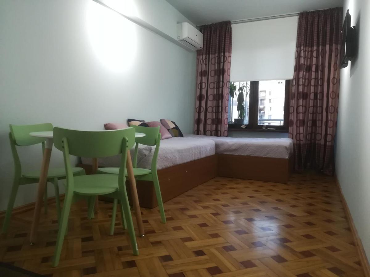Davka Apartments Batumi Exteriör bild