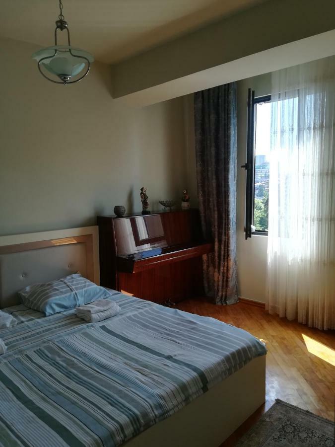 Davka Apartments Batumi Exteriör bild